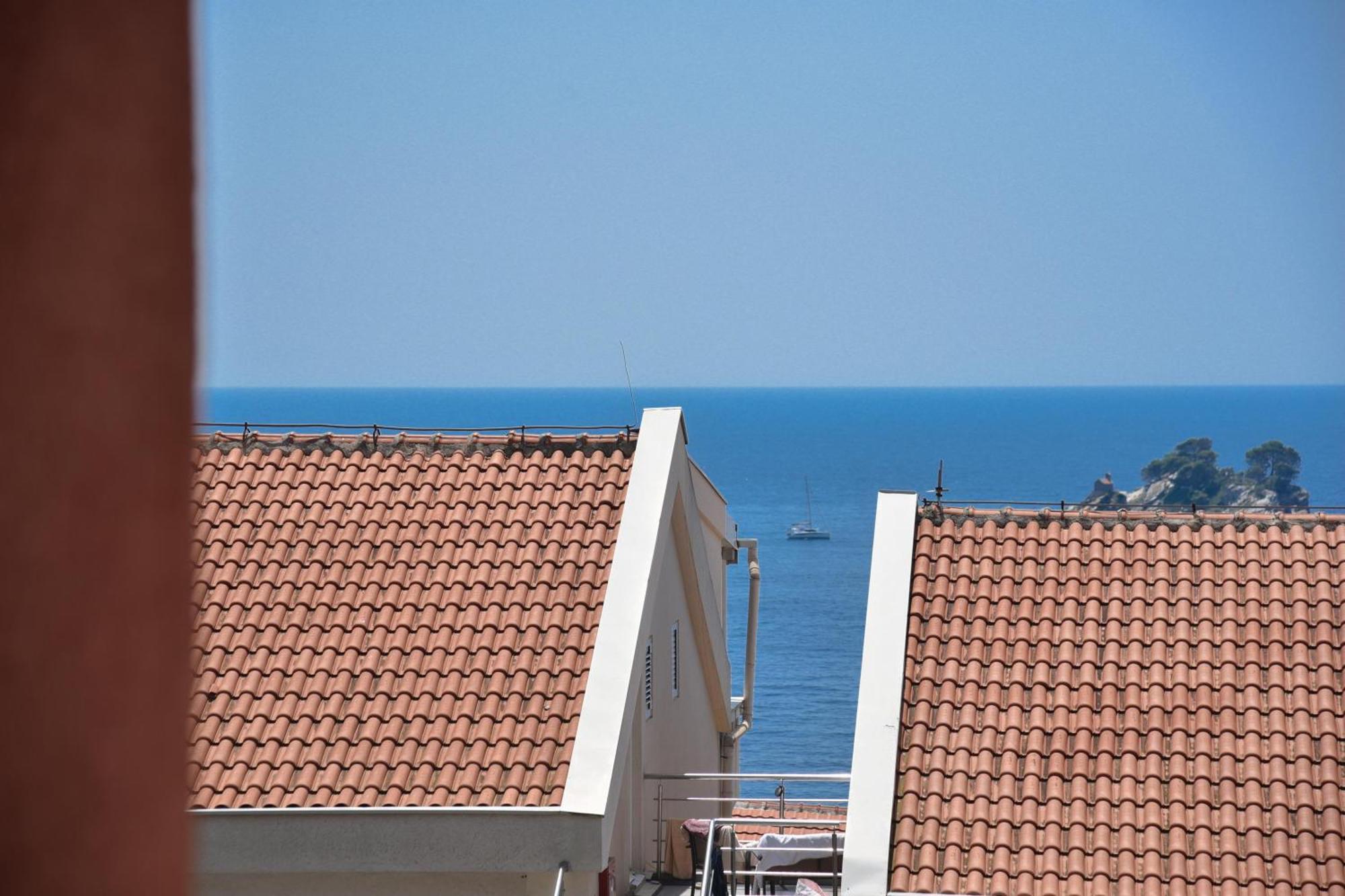 Vila Apartments Lidija Petrovac Exterior photo