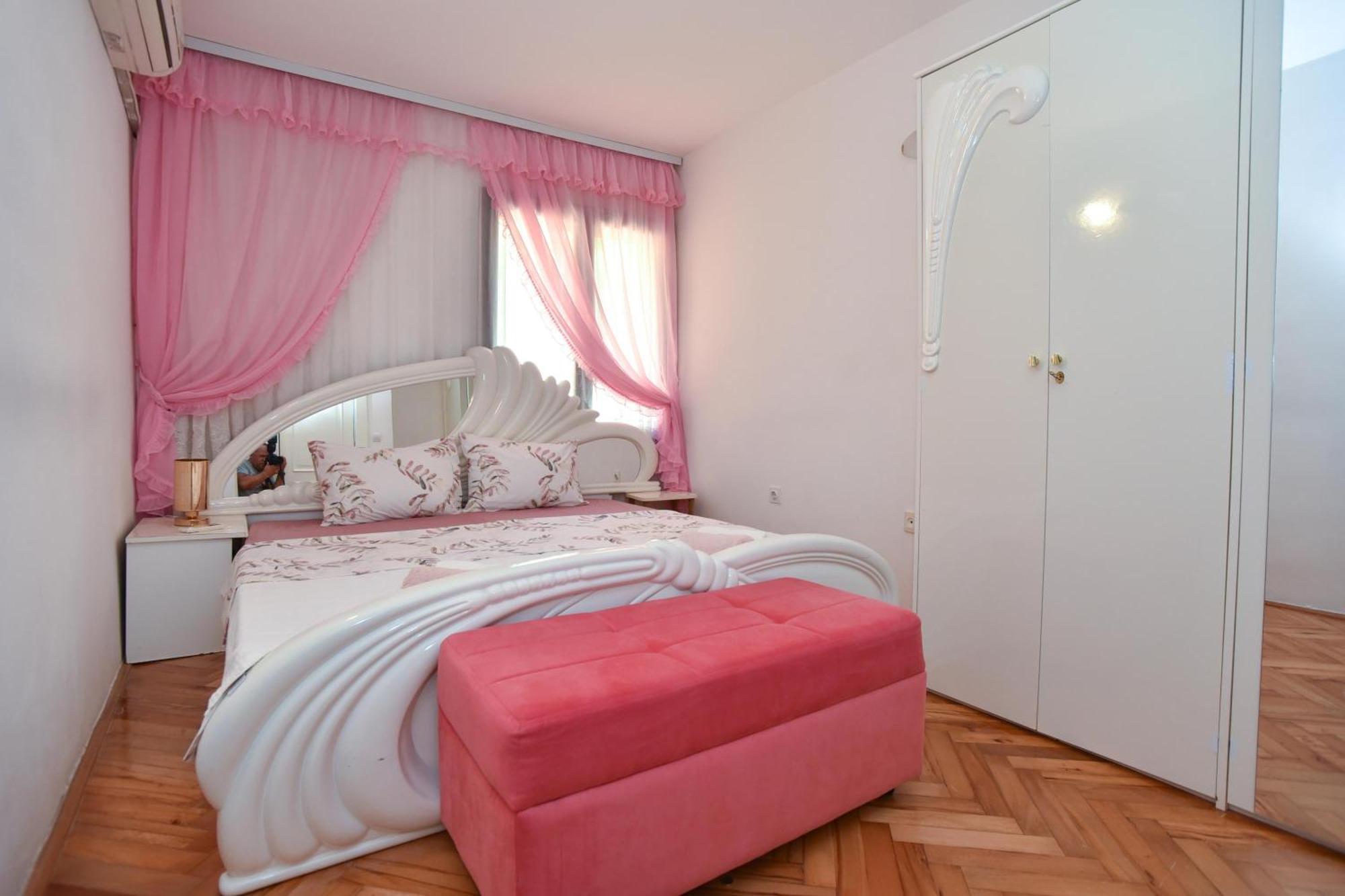 Vila Apartments Lidija Petrovac Exterior photo